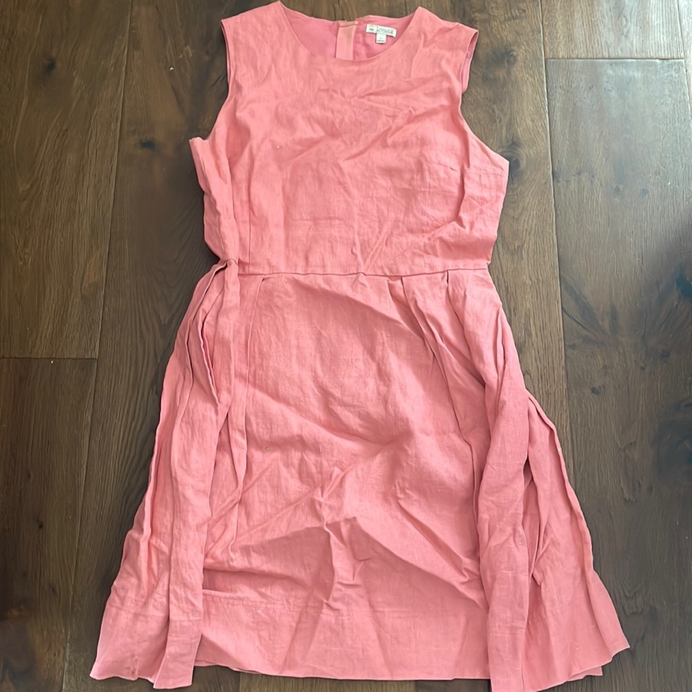 Pleated skirt, gap dress